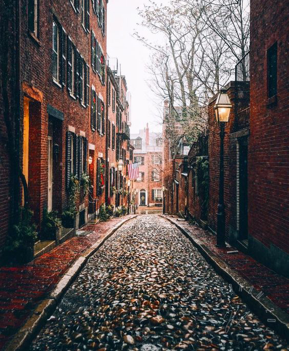 Khu phổ cổ có con đường sỏi đá nổi tiếng ở Boston rất thích hợp để tản bộ