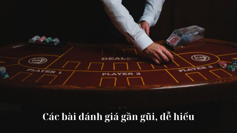 Anh luôn có phong cách viết đánh giá gần gũi, dễ đọc